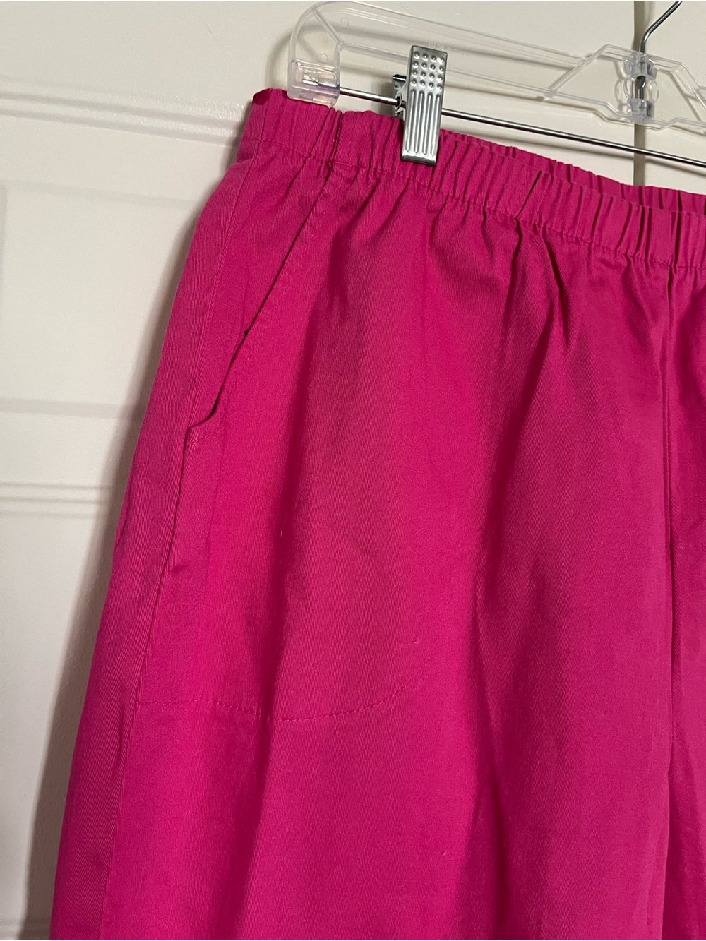Denim & Co Pull on Twill Capris - Picture 2 of 5